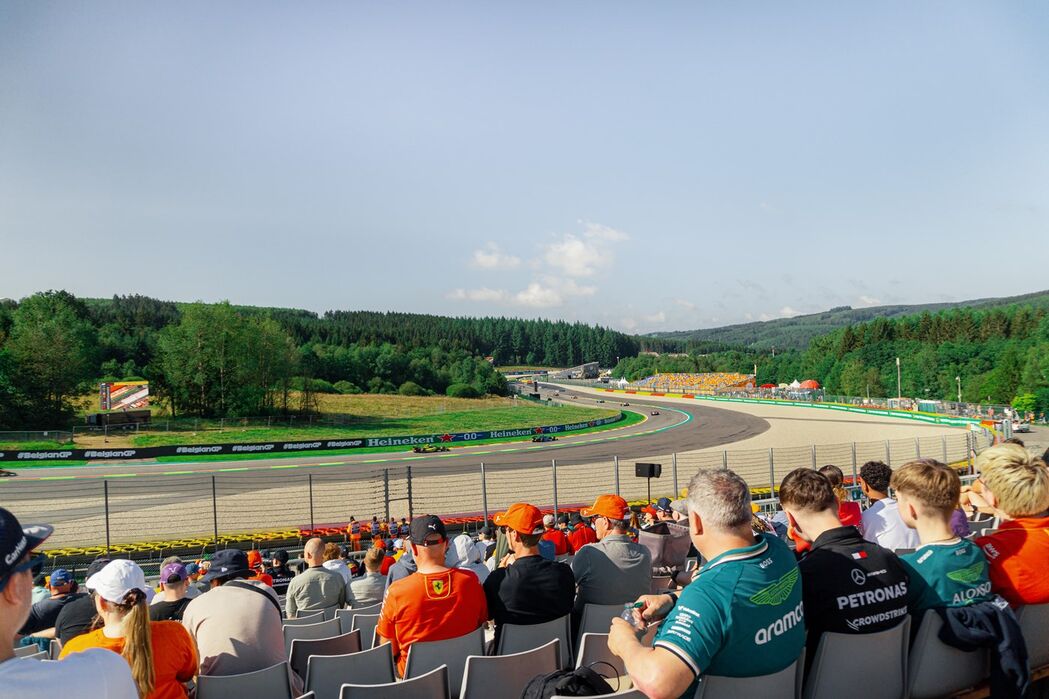 Silver 3 Grandstand Inclusion