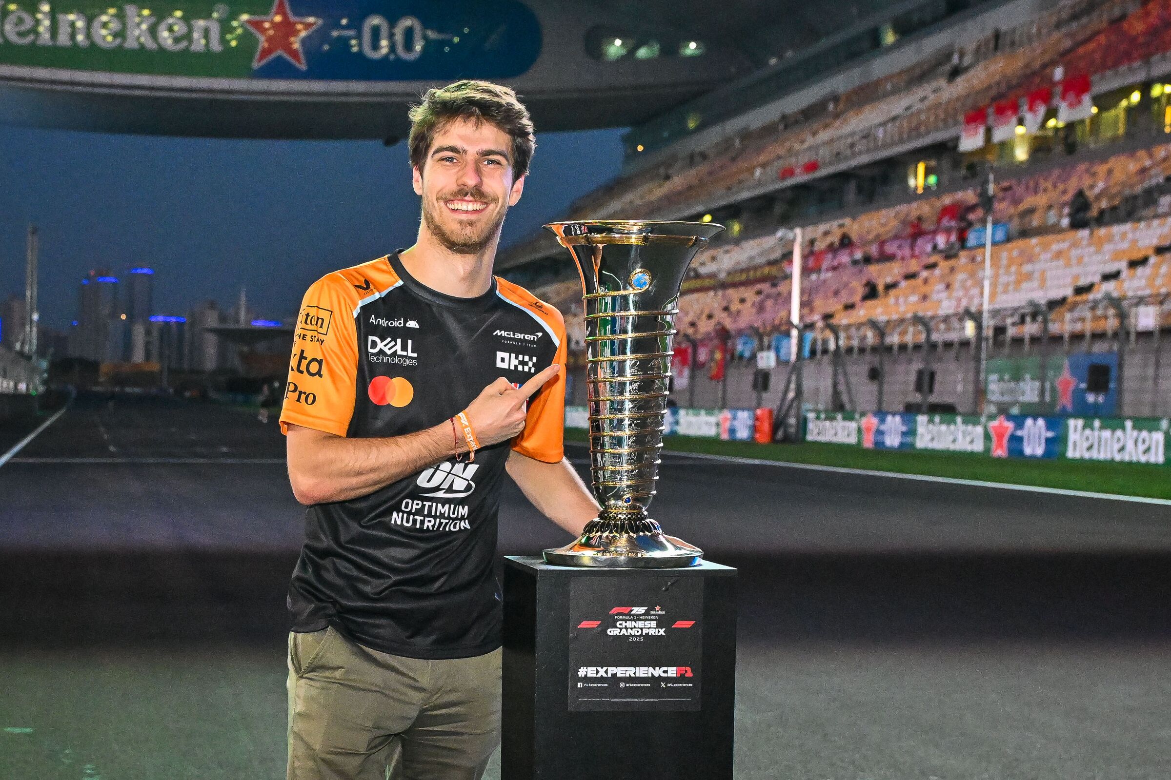 Championship Trophy Photo Inclusion