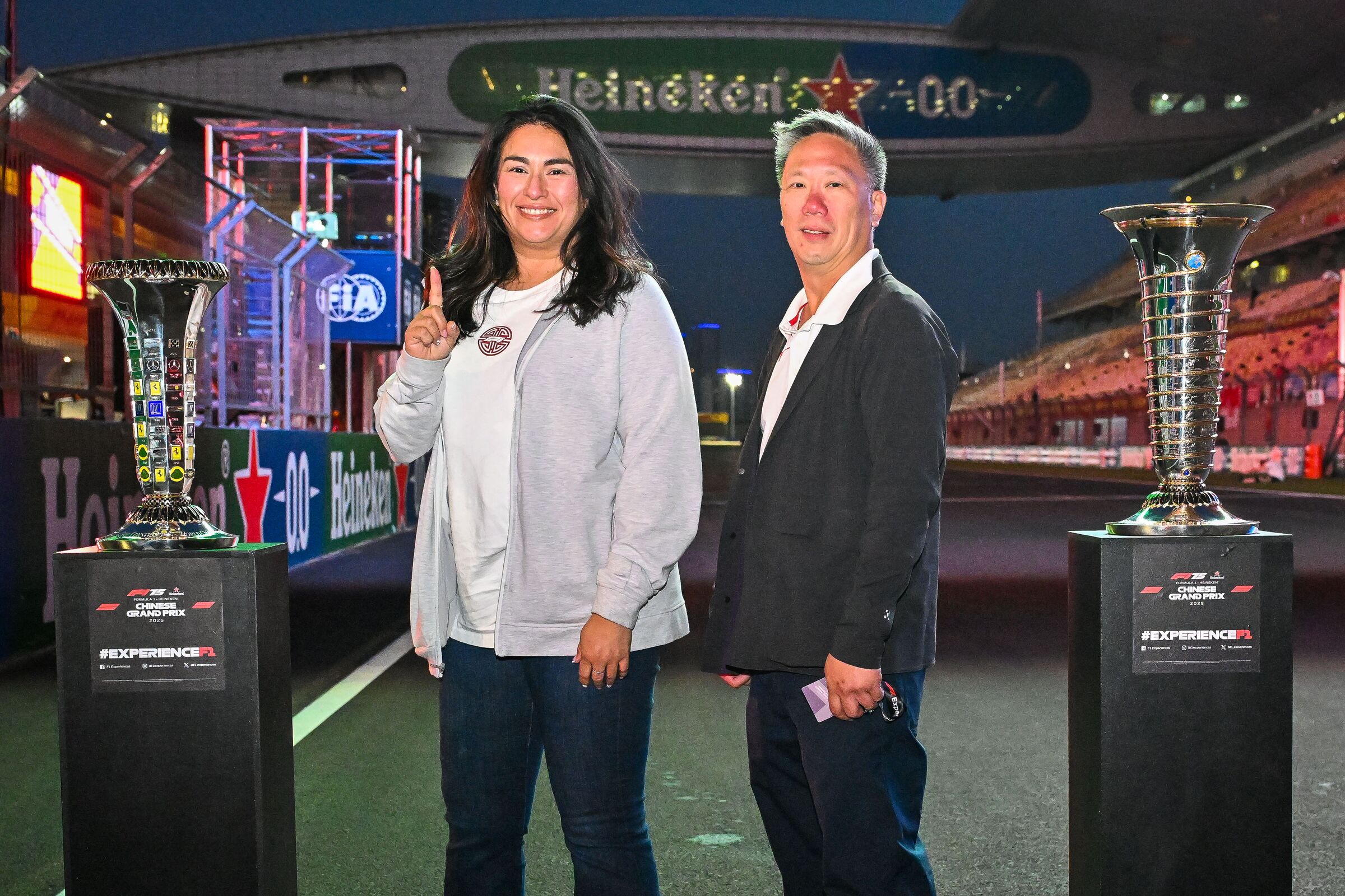 Championship Trophy Photo Inclusion