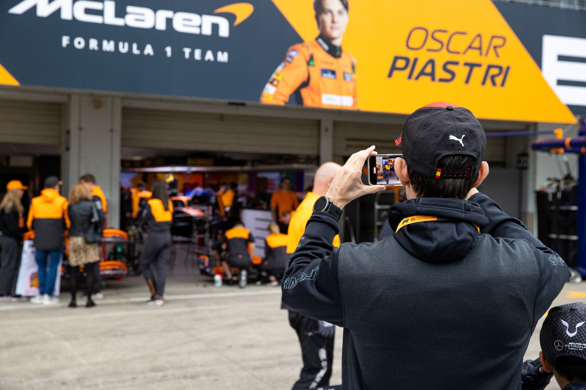 Exclusive Aramco F1® Pit Lane Walk Inclusion